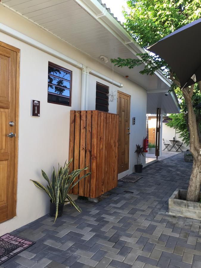 The Pier Beach Inn & Suites Willemstad Exterior foto